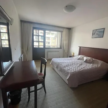 Cozy 1-bedroom Apartment